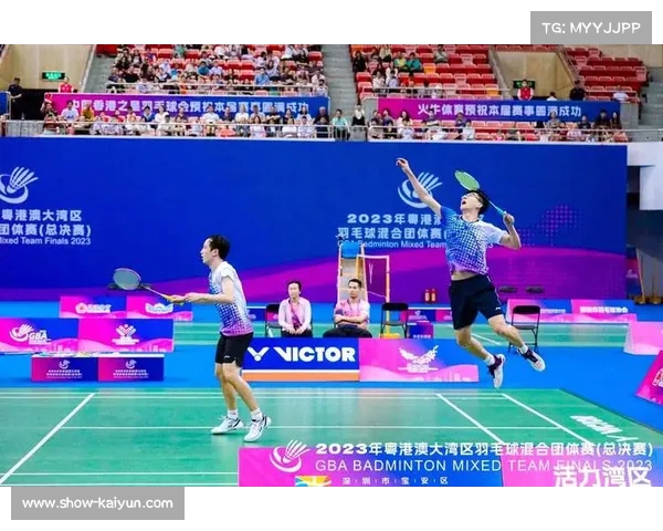 粤港澳大湾区羽毛球联赛首度亮相 茶餐厅老板组队参赛展现商业与体育结合魅力
